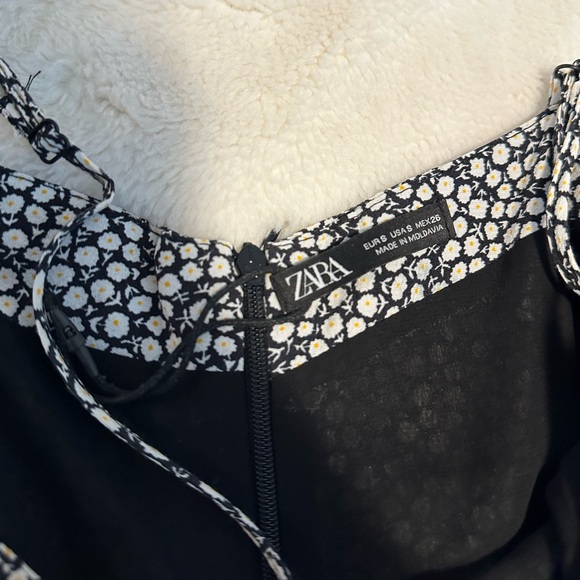 ZARA FLORAL ROMPER - Picture 4 of 5